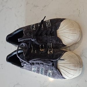 Adidas Gray Blue Suede Patterned Stripes Size 8